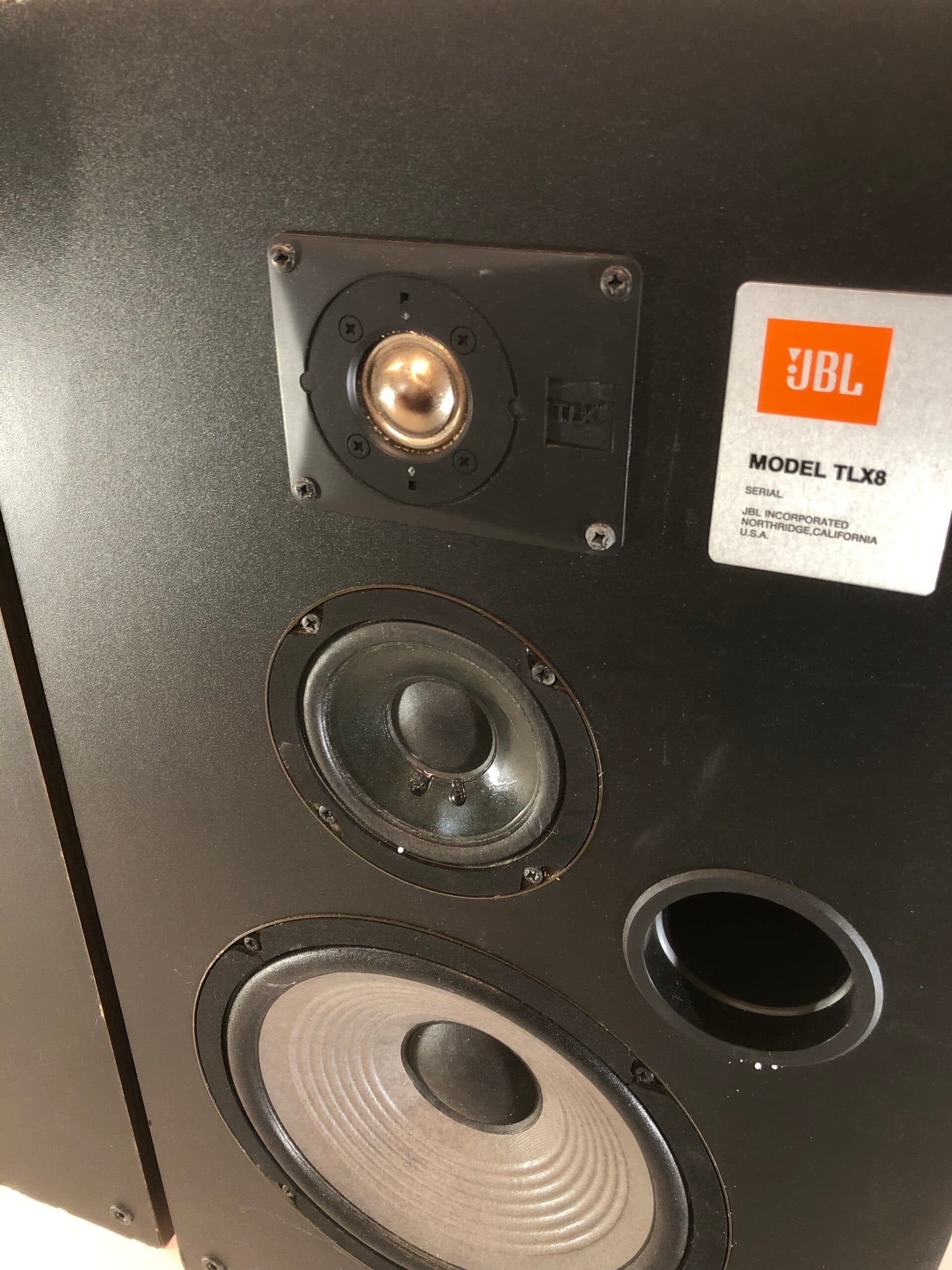 JBL TLX8 bilde 2